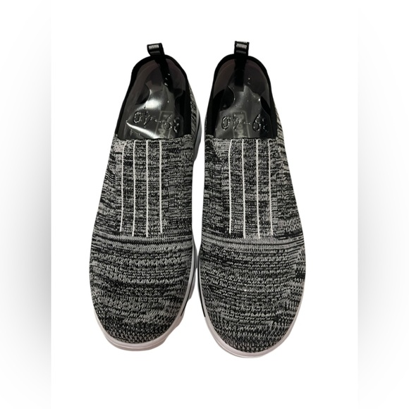 NWOB Propet Women’s TravelActiv Stretch Gray Slip On Shoes in size 9 - Picture 6 of 9